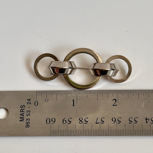 Vintage Circles Overlapping Rings Silver Tone Brooch Pin - Picture 5 of 5
